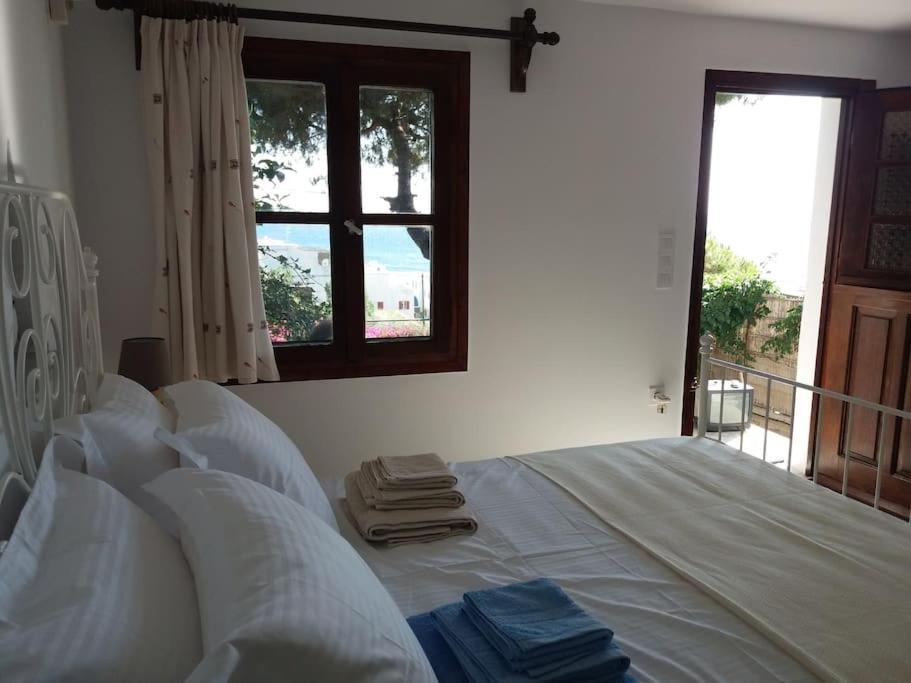 Grandpa Simos' Traditional Guest House Agios Romanos Exterior photo