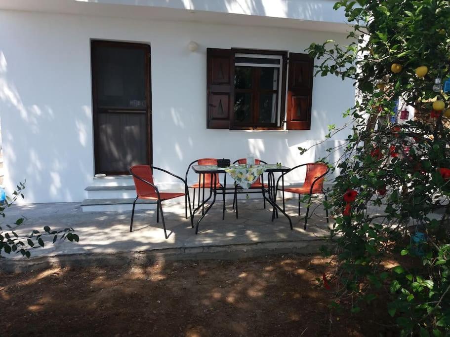 Grandpa Simos' Traditional Guest House Agios Romanos Exterior photo