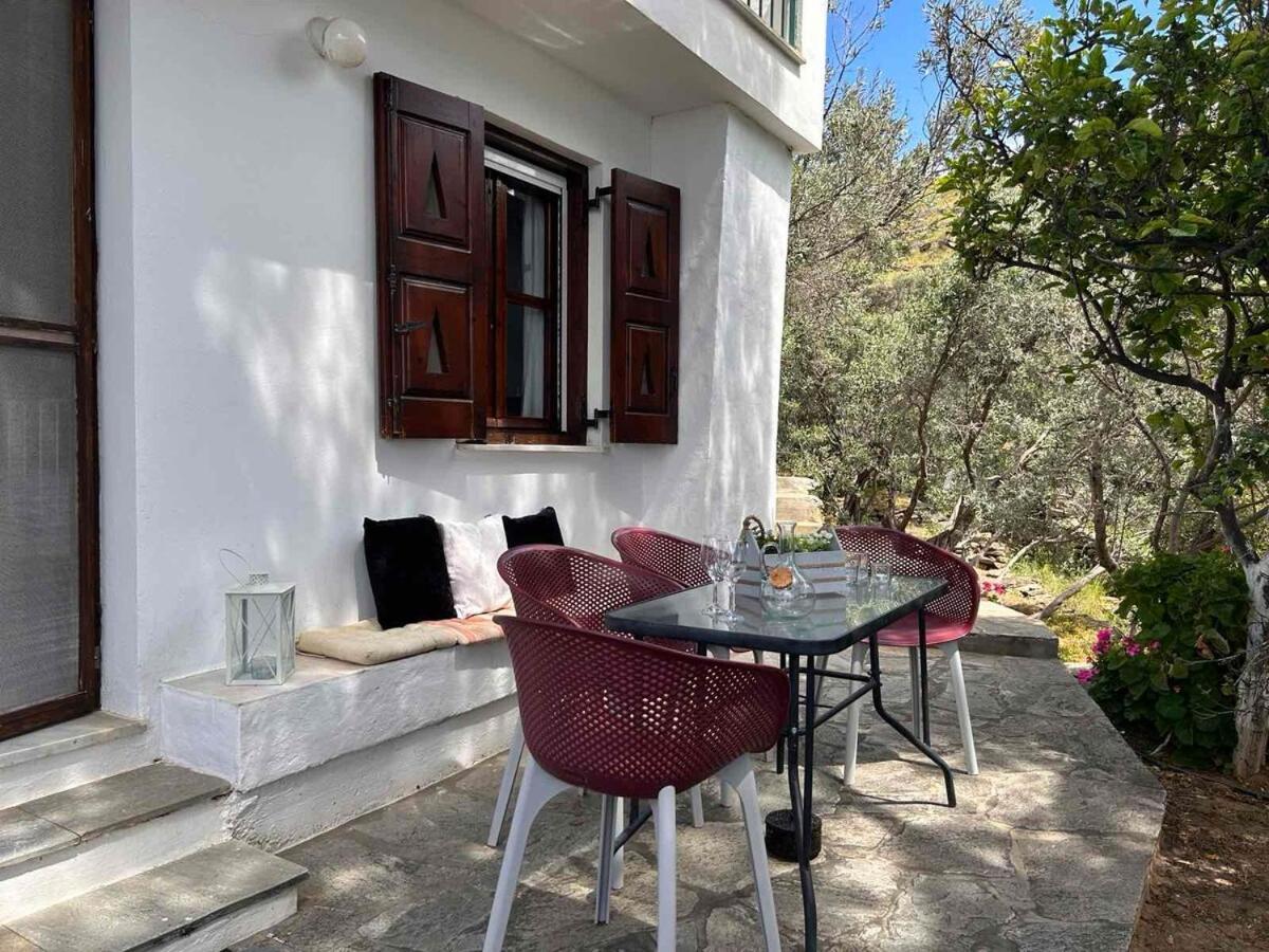 Grandpa Simos' Traditional Guest House Agios Romanos Exterior photo