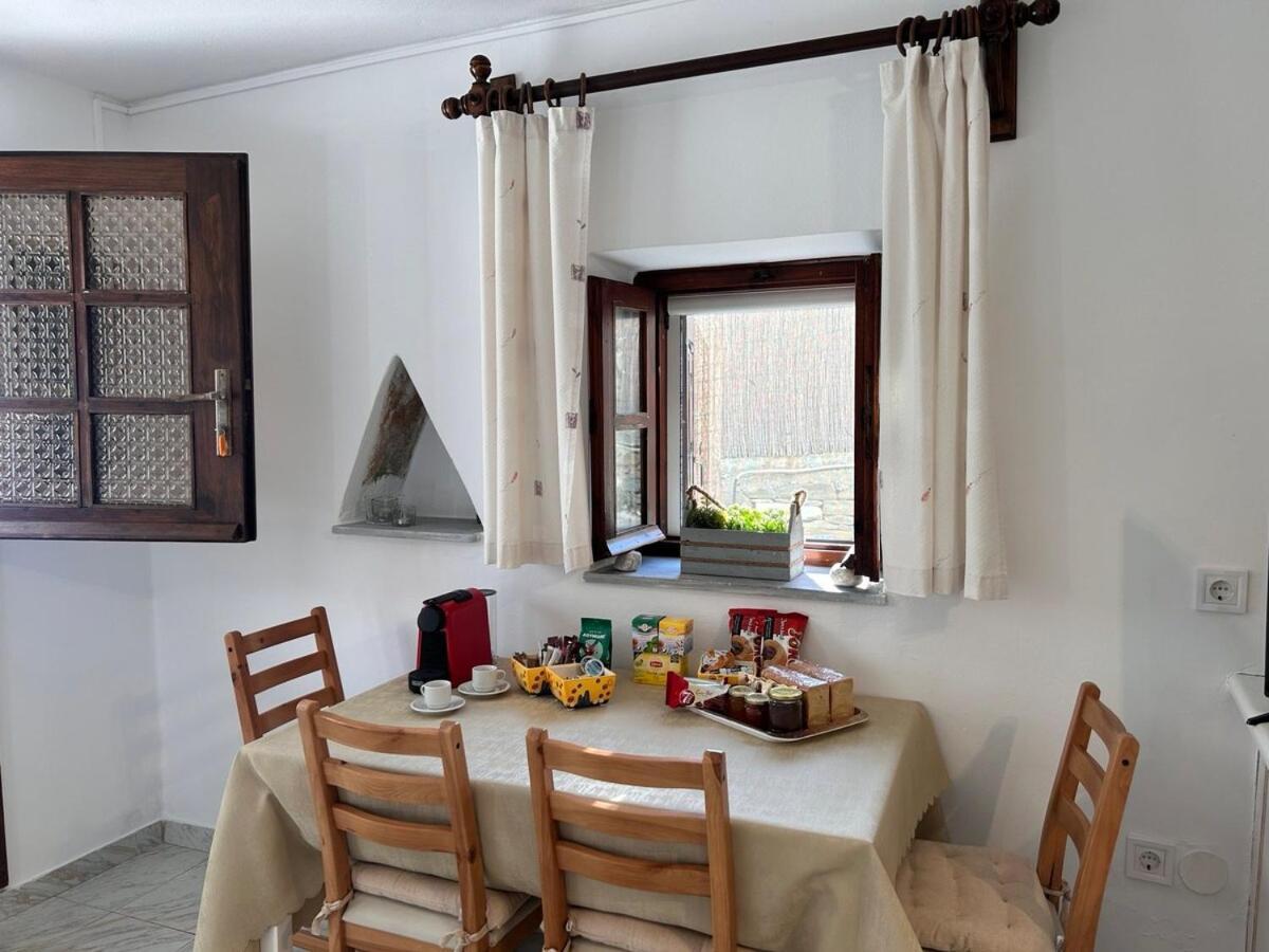 Grandpa Simos' Traditional Guest House Agios Romanos Exterior photo